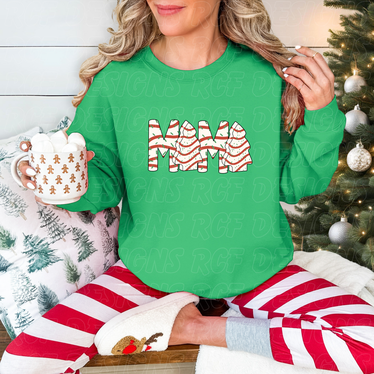 Mama Christmas Tree Cake